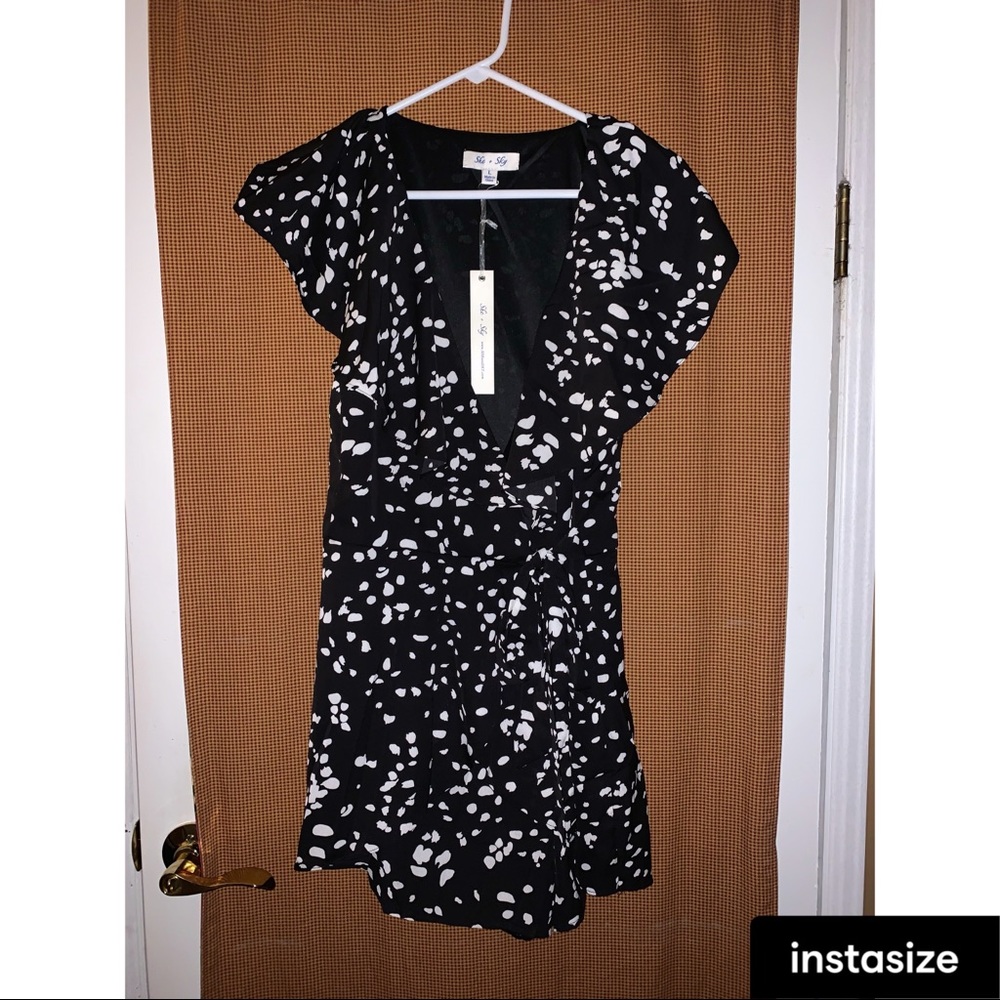 She + Sky Romper Size L - NWT